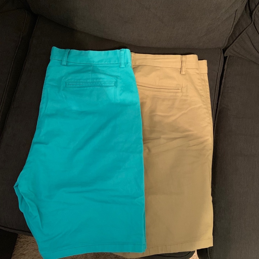 SOLD Old  Navy shorts lot (2pcs.)